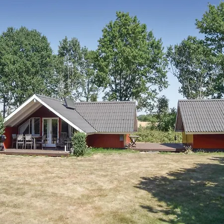 Semesterbostad Two-bedroom Holiday In Nordenbro Vesteregn
