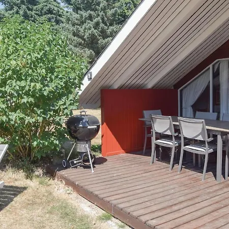 Two-bedroom Holiday In Semesterbostad Nordenbro Vesteregn