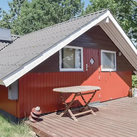 Semesterbostad Two-bedroom Holiday In Nordenbro Vesteregn